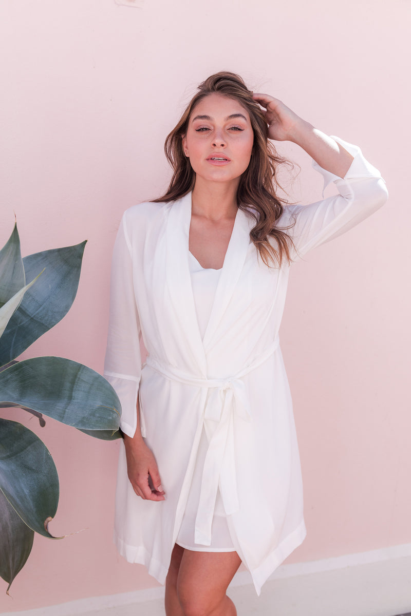 Cara Short Bridal Robe in White